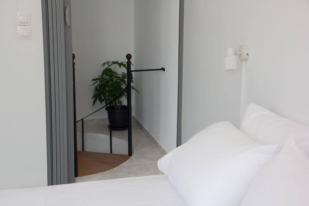 Ferienwohnung Arco Cοzy Loft Ermoupoli Exterior foto